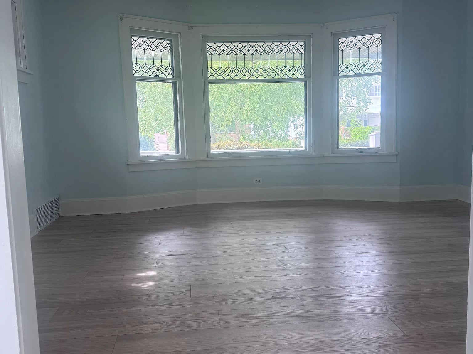 2 bed, 1200 sqft, $1,575 — Photo 1
