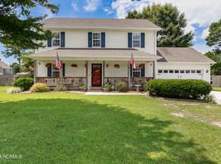 127 Trailwood Dr, Hubert, NC 28539