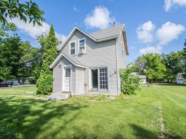 120 Elizabeth St, Hawley, MN 56549