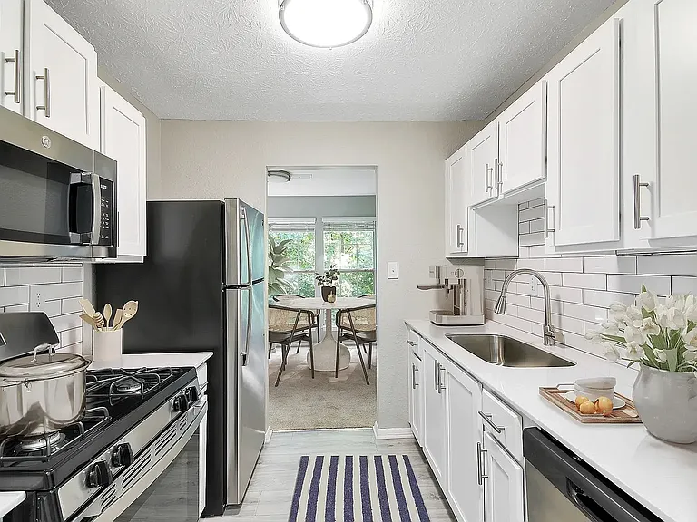 Elliot Gwinnett Place — Photo 10