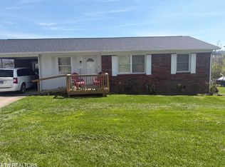 311 Whitaker St, Tazewell, TN 37879