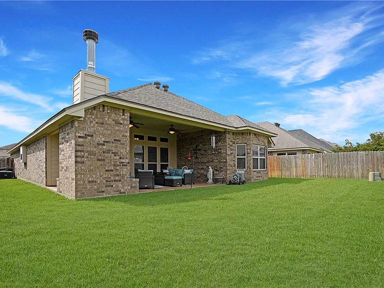 2524 Warkworth Ln — Photo 22