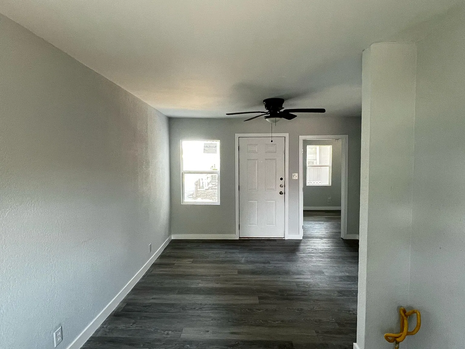 1007 W Saint Charles St — Photo 3