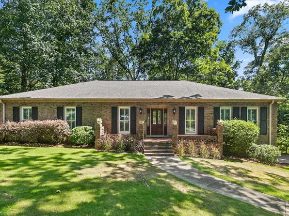 2649 Foothills Dr, Birmingham, AL 35226