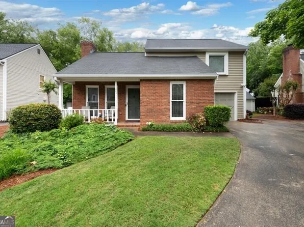 303 Roswell Green Ln, Roswell, GA 30075