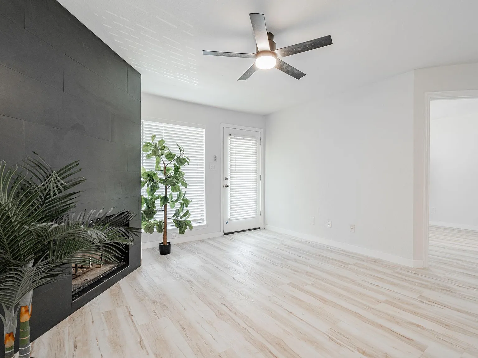 6108 Abrams Road - 618 — Photo 4