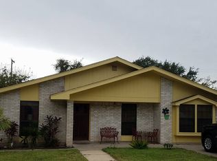918 Hollyfield St, Mission, TX 78572