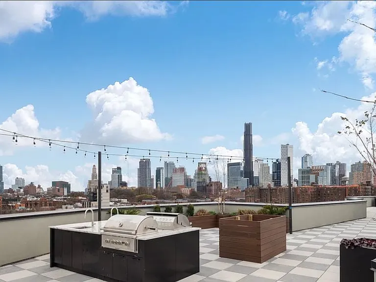 58 Vanderbilt Ave #6N — Photo 9