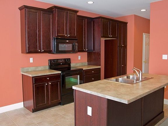 695 Stoverdale Rd-kitchen