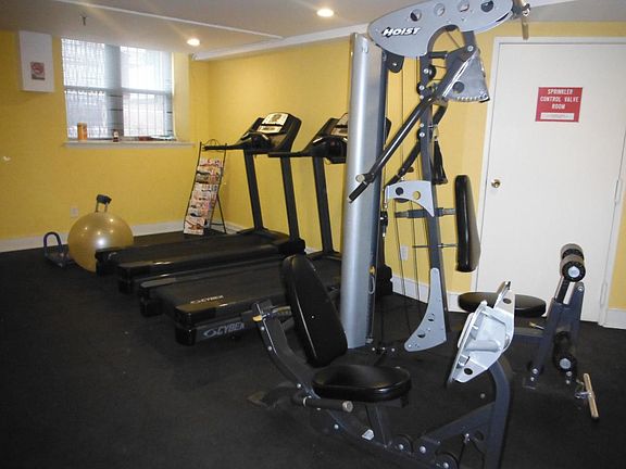 5th image of 43 Van Wagenen Ave APT 2E