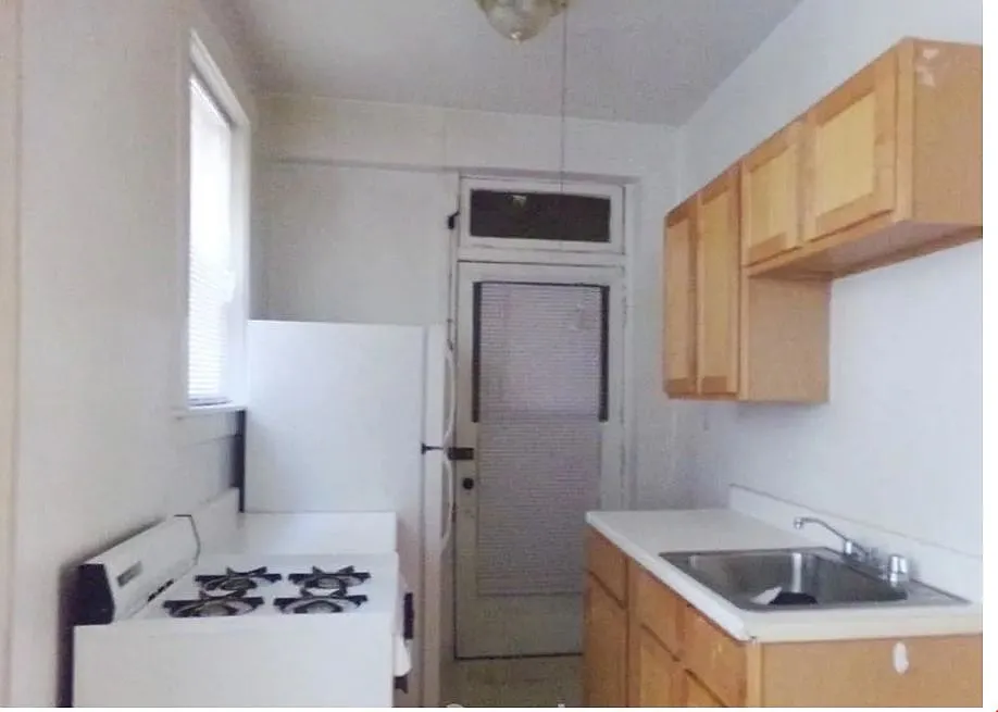 1553 W North Shore Ave #1