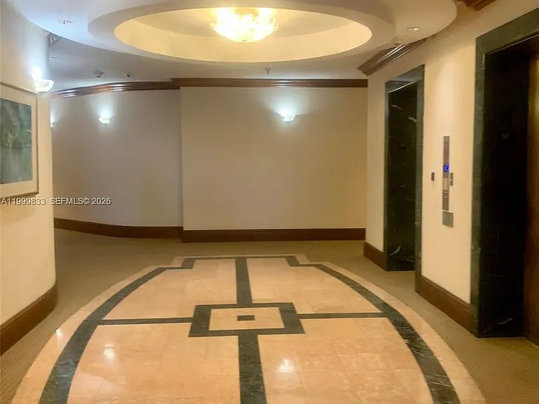 5757 Collins Ave #1003 — Photo 26