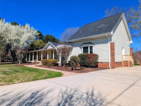 4th image of 8623 McIlwaine Rd