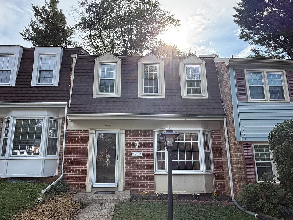 4 Prairie Rose Ln