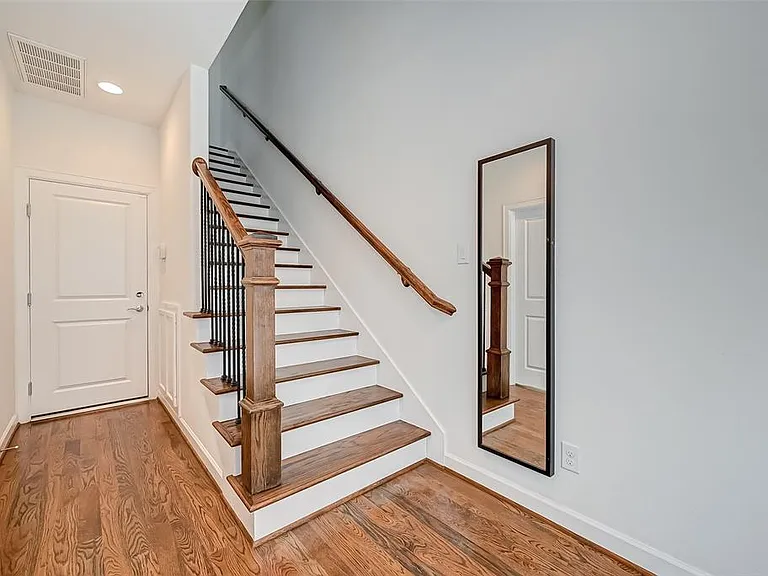 3406 La Branch St — Photo 6