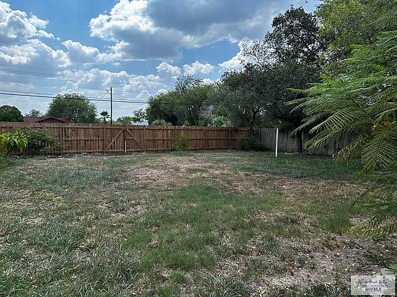3rd image of 360 Gene Moody Dr