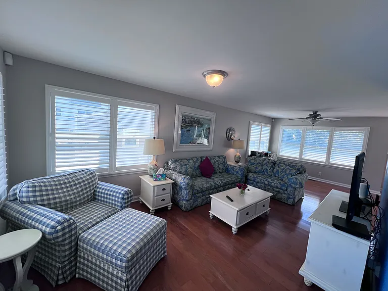 106 N Coolidge Ave — Photo 5