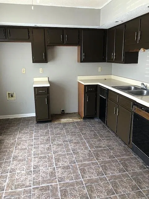 6536 Fern Creek Dr