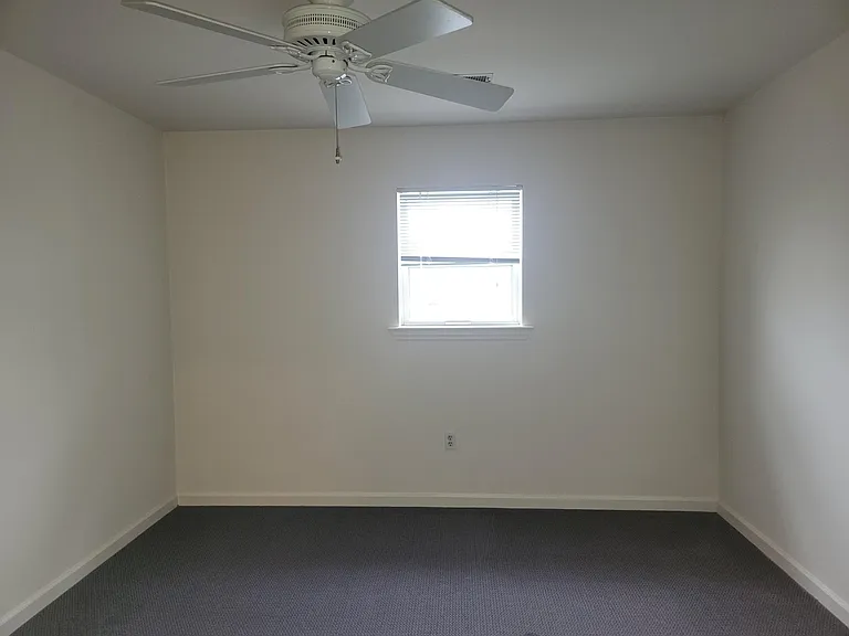 144 Greenland Dr — Photo 13