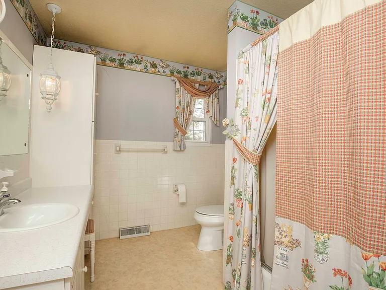 3924 Arline Dr — Photo 30