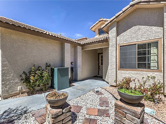 4th image of 5736 Colwood Ln