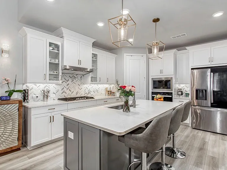 2437 Pinnacle Pl — Photo 9