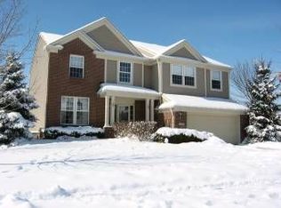 923 Wood Run, South Lyon, MI
