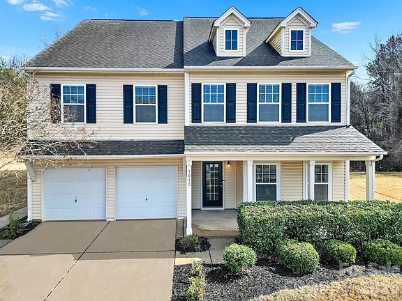 2nd image of 3010 Gilroy Dr