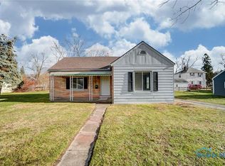 1718 Rivard Rd, Toledo, OH 43615