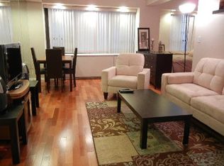 210 E 47th St APT 2B, New York, NY 10017