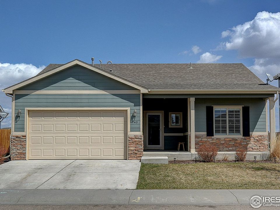 1st image of 740 Village Dr