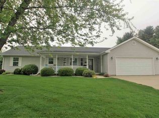 1402 Sunflower Ct, Greentown, IN 46936