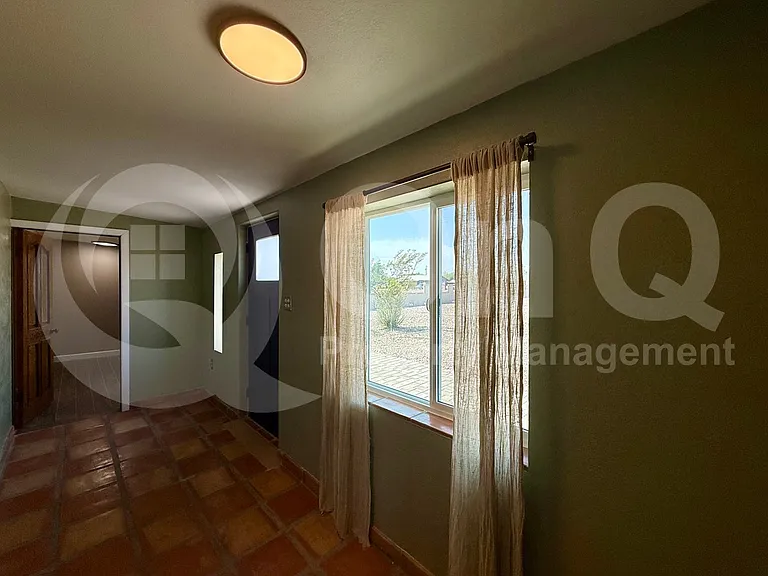 11319 E 5th Ave — Photo 10