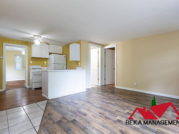 3rd image of 170 Forest Crest Dr