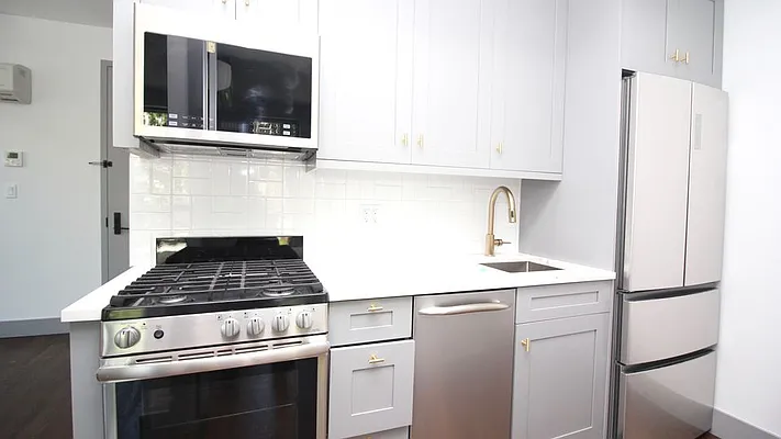 Rented by Nooklyn NYC LLC | media 20