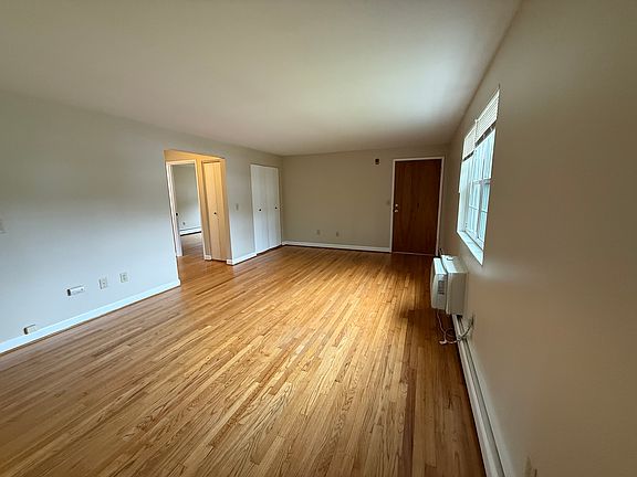 4th image of 197 Griswold St #B