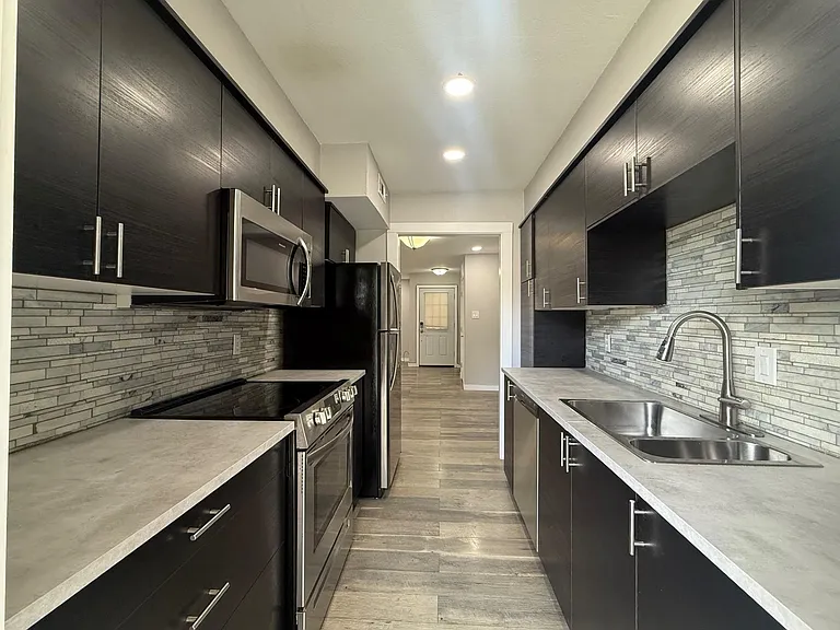 8299 Kingsbrook Rd #280 — Photo 13