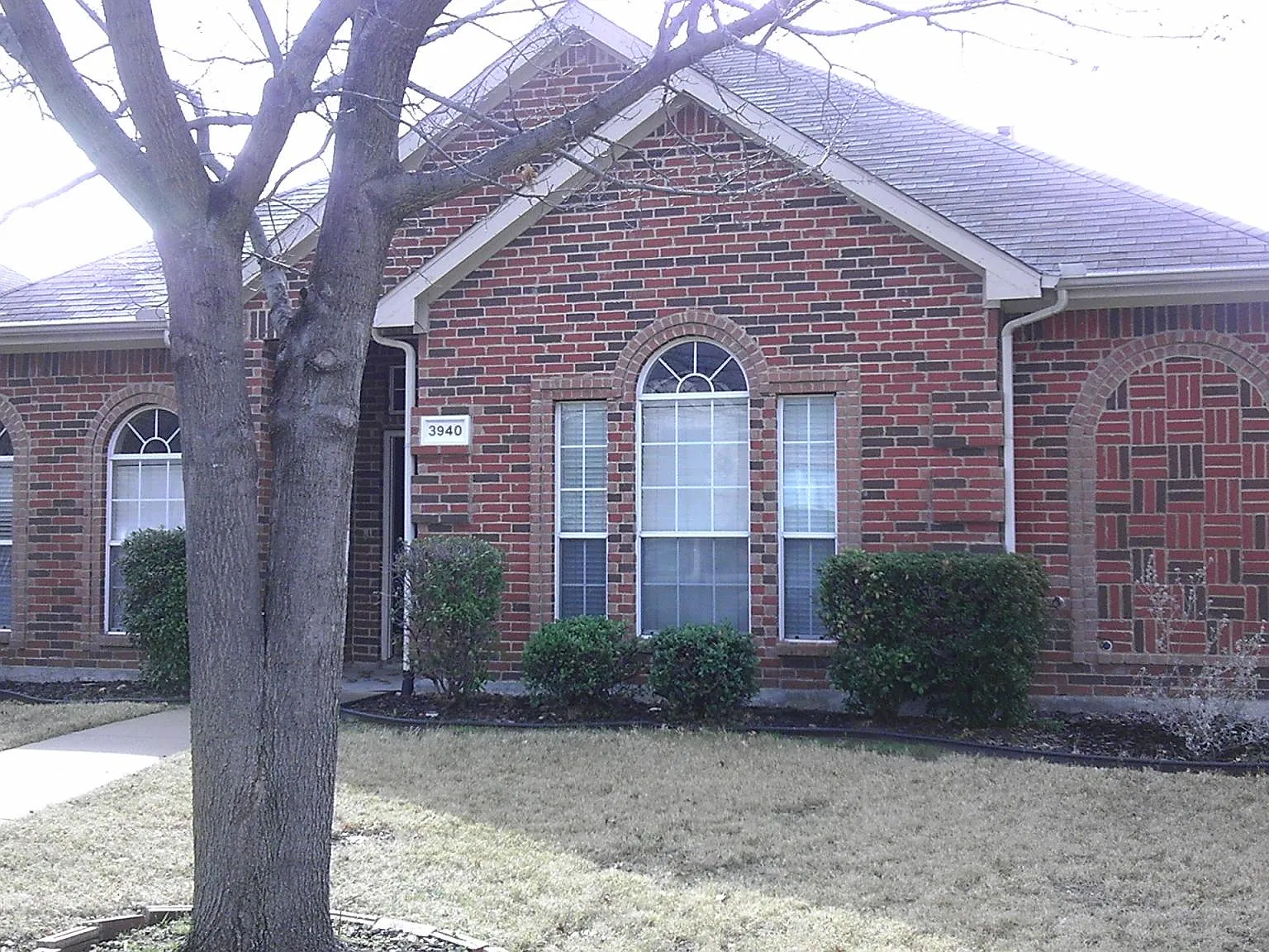 4 bed, 2000 sqft, $2,595 — Photo 1