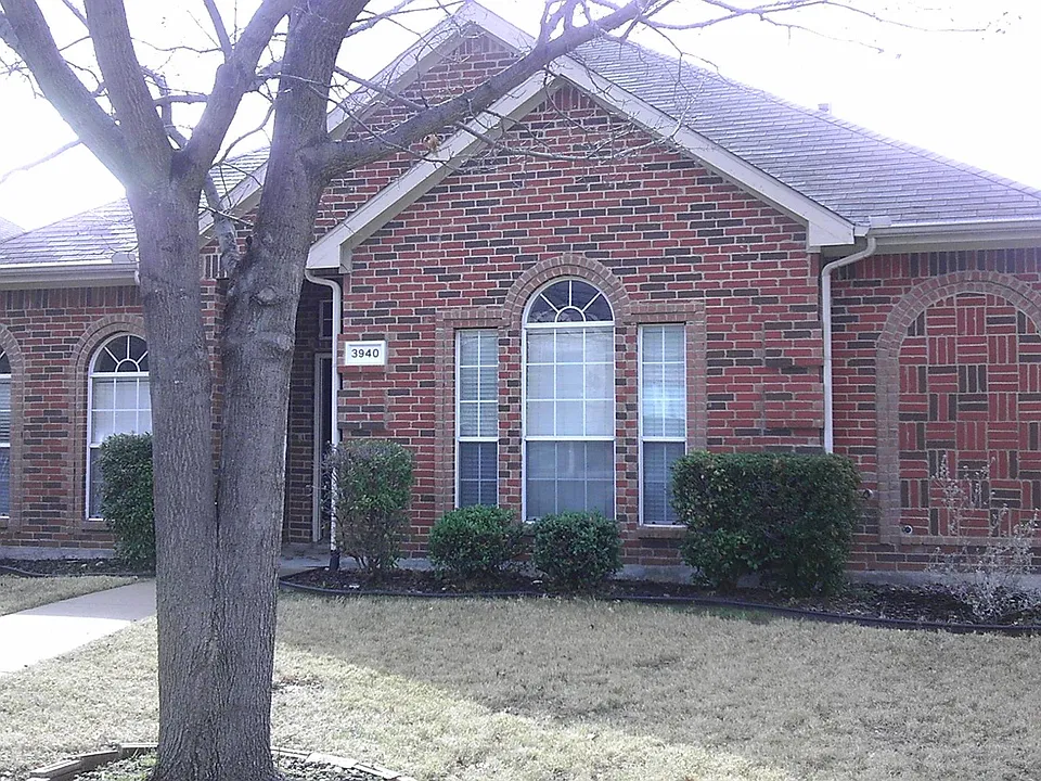 3940 Bexhill Dr