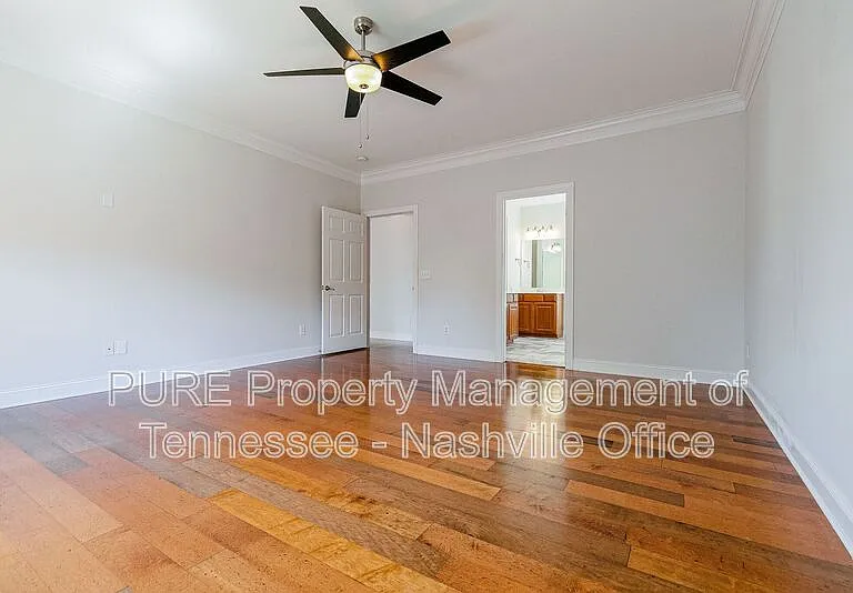 1214 Broadmoor Cir — Photo 23