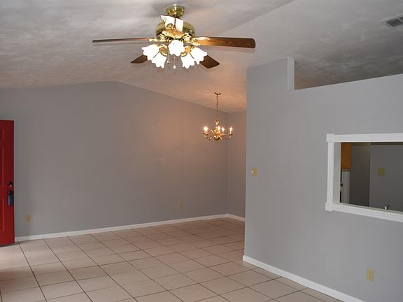 5th image of 2654 Millbank Dr