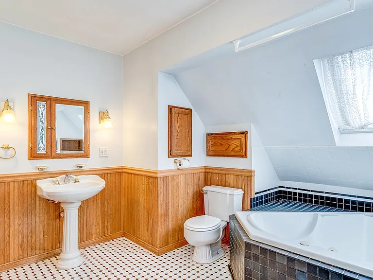 1016 Garnett Pl — Photo 28