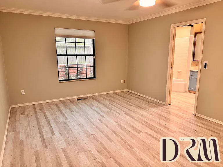5909 N Ross Ave — Photo 17