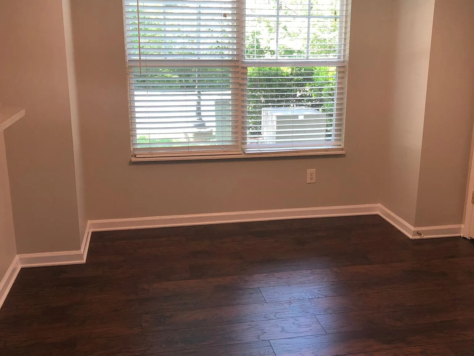 400 Flintlock Court — Photo 3