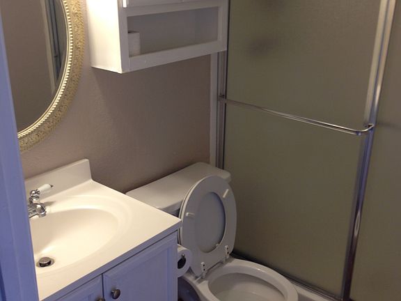 5th image of 355 Parkview Ter APT K3