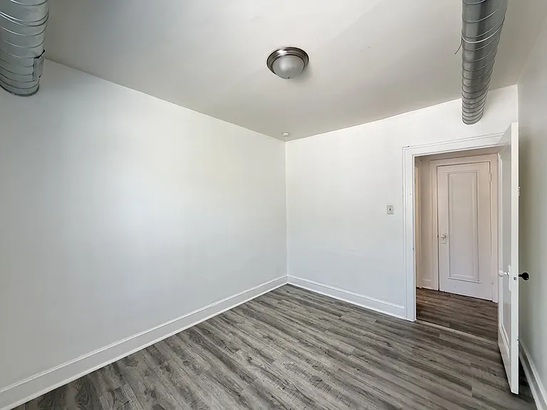 1605 N McVicker Ave #2 — Photo 19