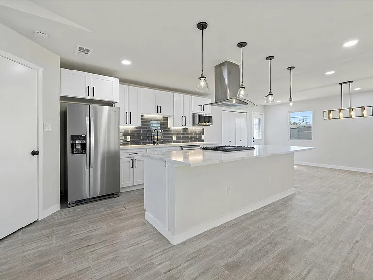 1400 Bellmar Dr — Photo 8