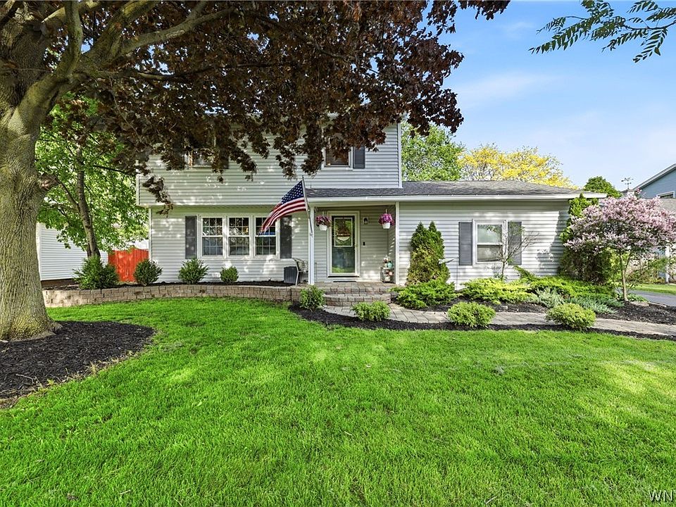 1st image of 104 Park Lane Cir