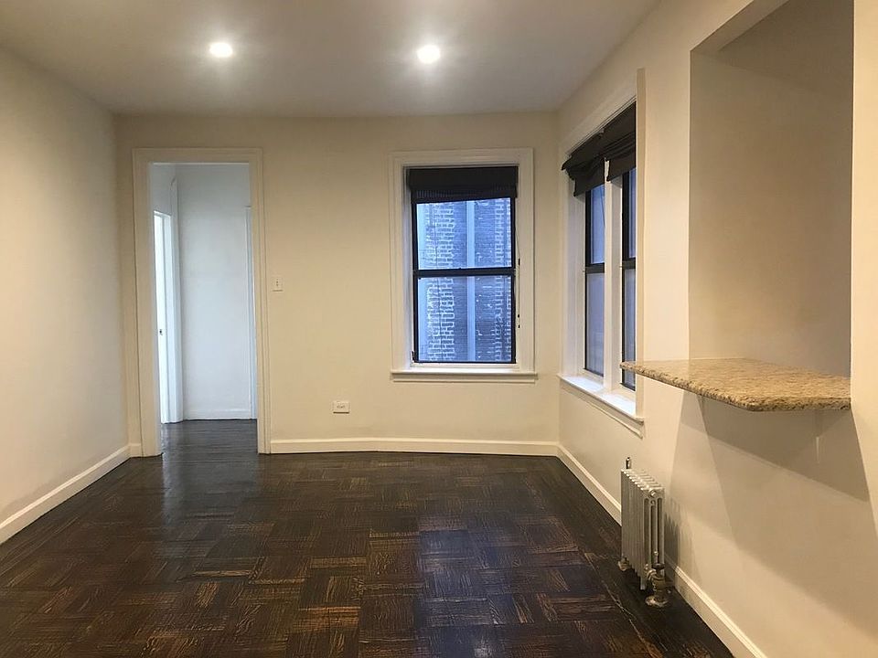 1st image of 240 Wadsworth Ave APT 25