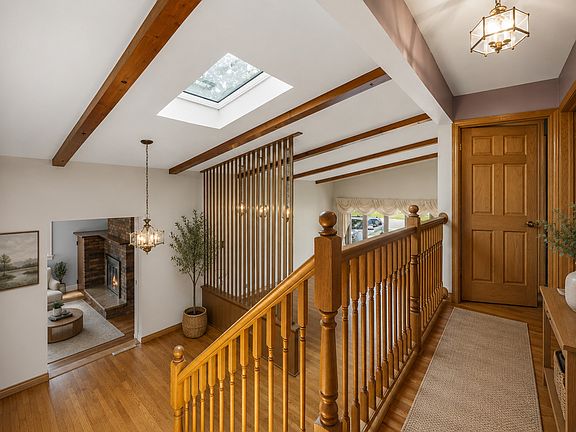 5th image of 5004 W 107th St